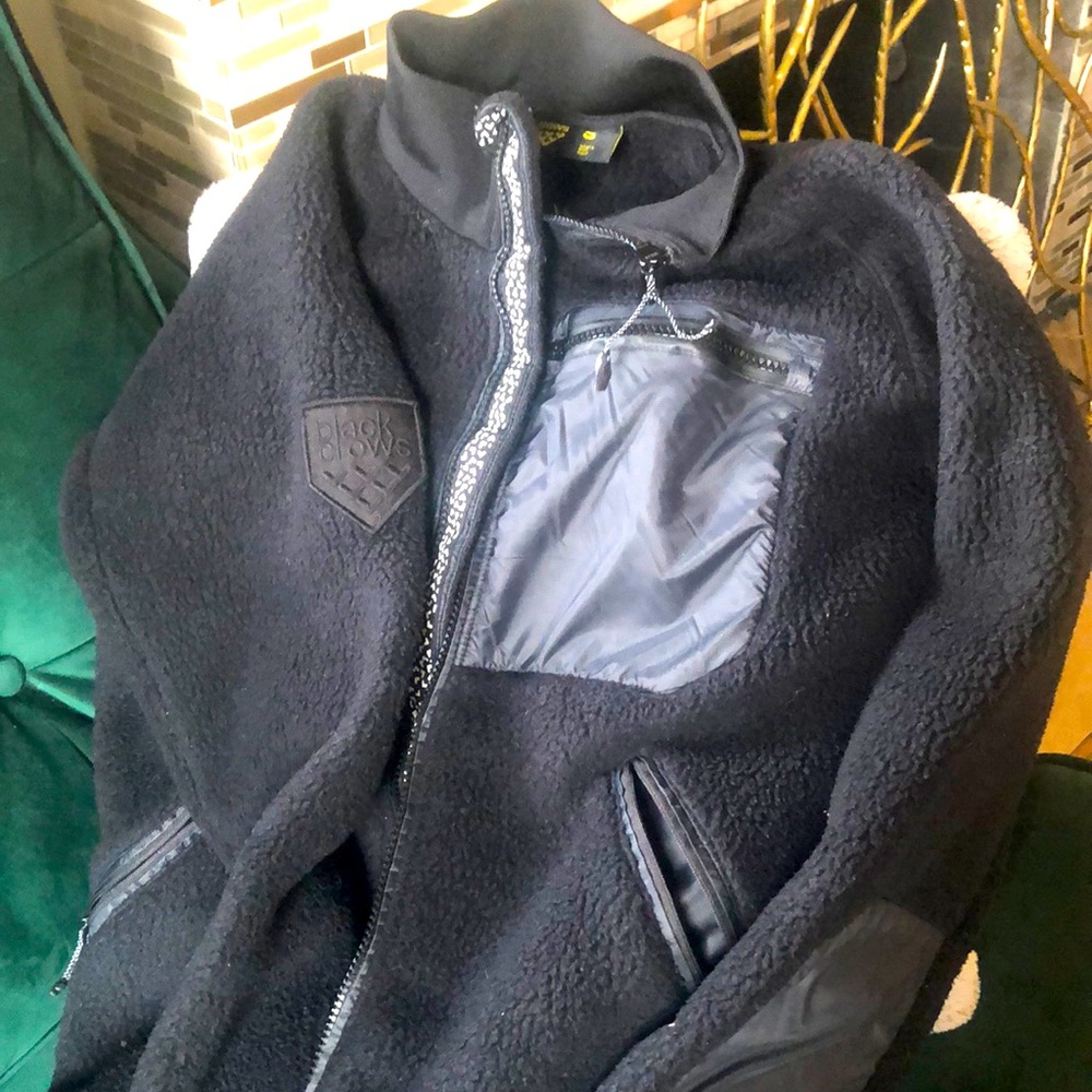 Mens S Black Crows long sleeve zip up fleece. Camping season, calling 🏕
